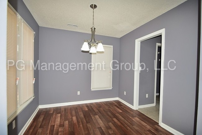 Building Photo - 3154 Driftwood Dr