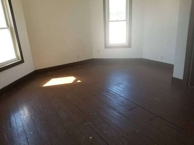 Foto del edificio - 199 Eastern Ave