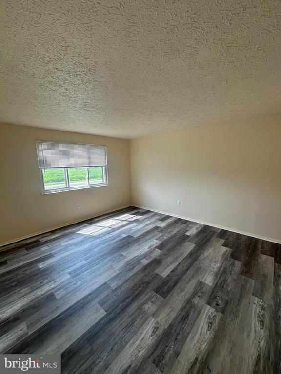 Foto del edificio - 550 Heather Ridge Dr