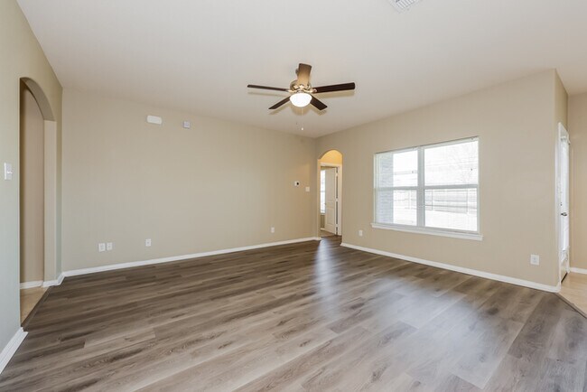 Foto del edificio - Inviting 3-Bedroom