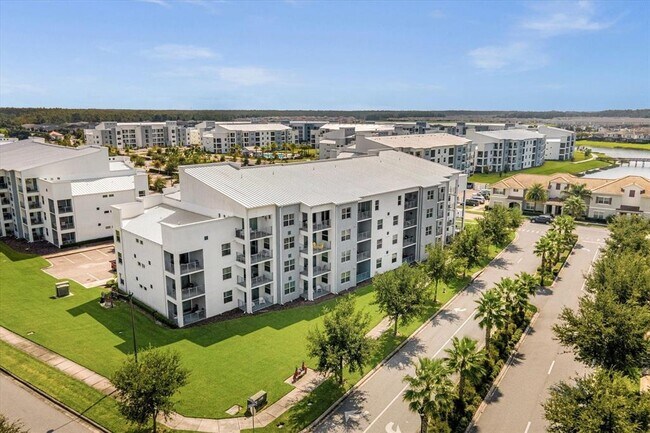 Foto del edificio - 4751 Clock Tower Dr