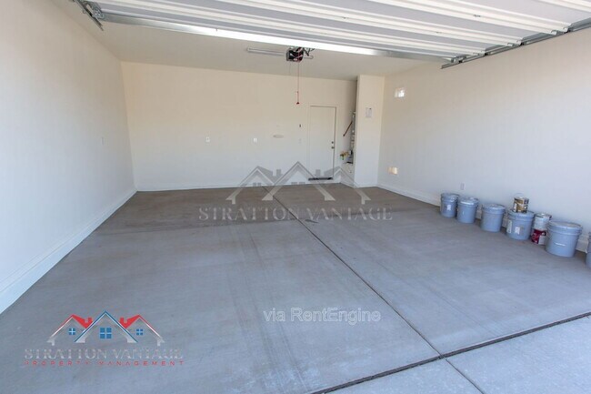 Foto del edificio - 495 E Rio Pl