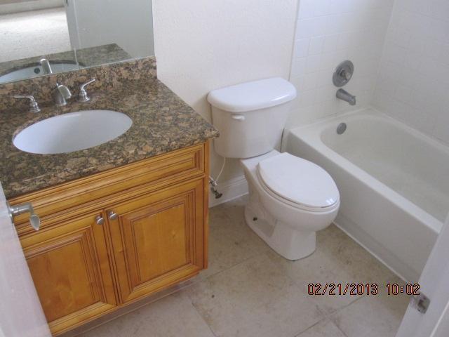 Foto del edificio - 1524 Lake Crystal Dr