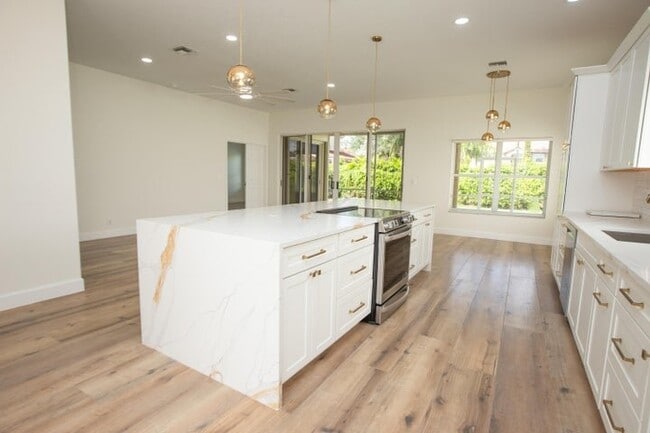 Photo - 10881 La Salinas Cir House