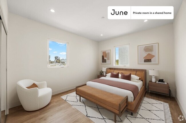 Building Photo - Private bedroom in 4 bed/4 bath Home