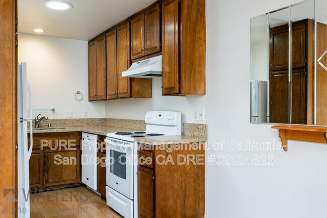 Foto del edificio - 7836 Camino Noguera