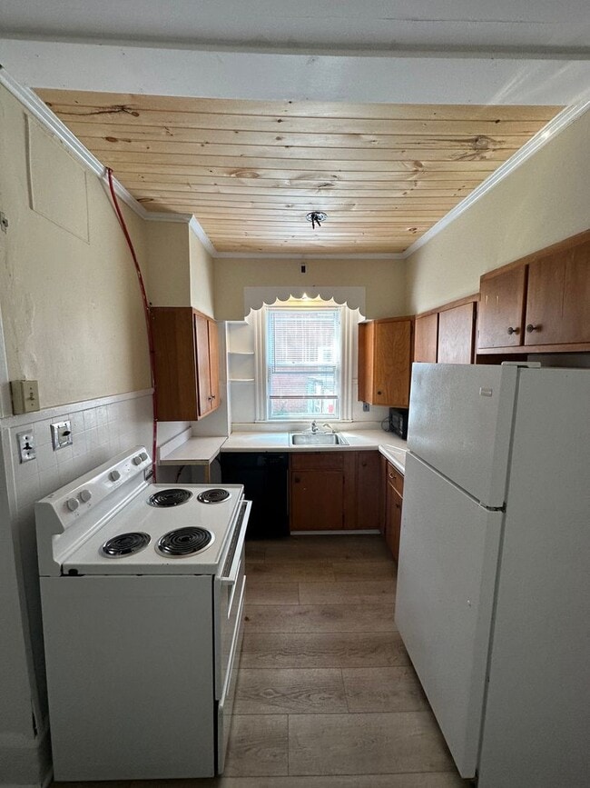 Building Photo - 81-83 Grant Street