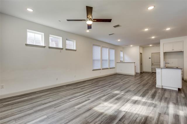 Foto del edificio - 3424 Zellwood Ln