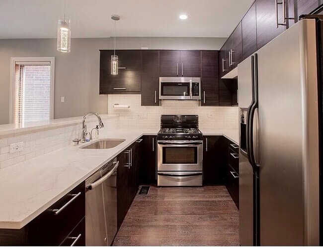 Foto del edificio - 524 N Hermitage Ave