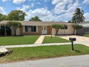 Building Photo - 5151 SW 101st Ave
