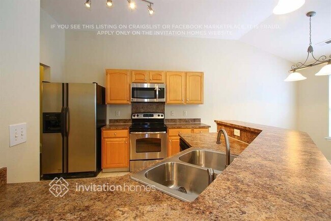 Foto del edificio - 17225 Commons Crossing Dr