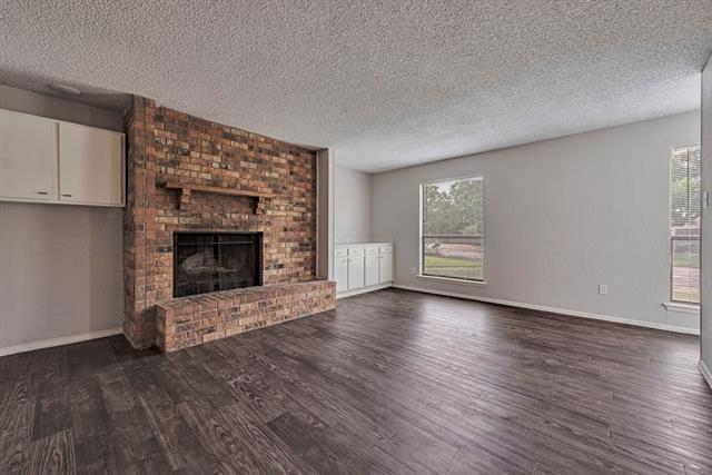 Foto del edificio - 1803 Ridgebrook Dr