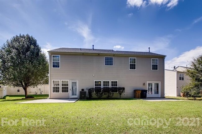 Building Photo - 3011 Thistlewood Cir