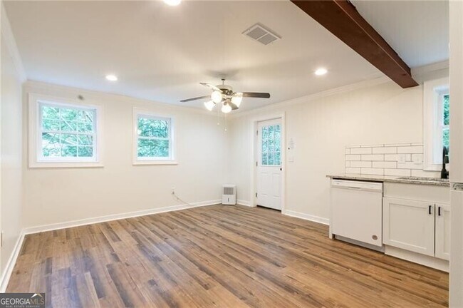 Foto del edificio - 4932 Rock Haven Dr SW