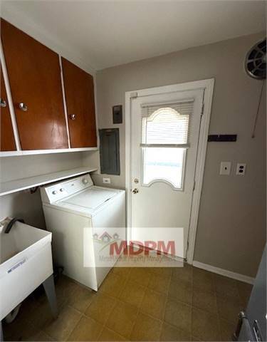 Building Photo - 2023 Ardmore Dr