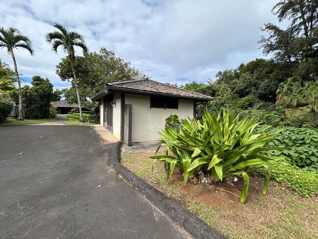 Foto del edificio - Rare Detached 1BR Sanctuary in Princeville