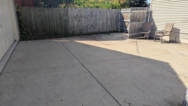 Building Photo - 213 Virginia St