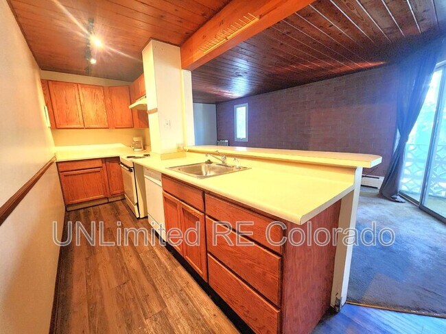 Foto del edificio - 1343 High St
