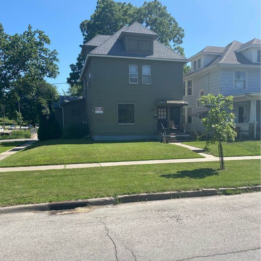 5 S Johnson St Unit 1, Iowa City, IA 52240 Apartments in Iowa City