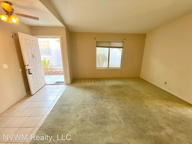 Foto del edificio - 3 br, 2 bath House - 8056 Draco Cir