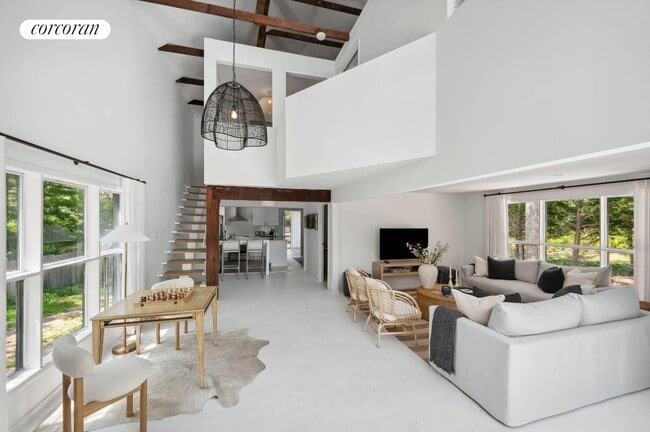 Foto del edificio - 201 Cove Hollow Rd