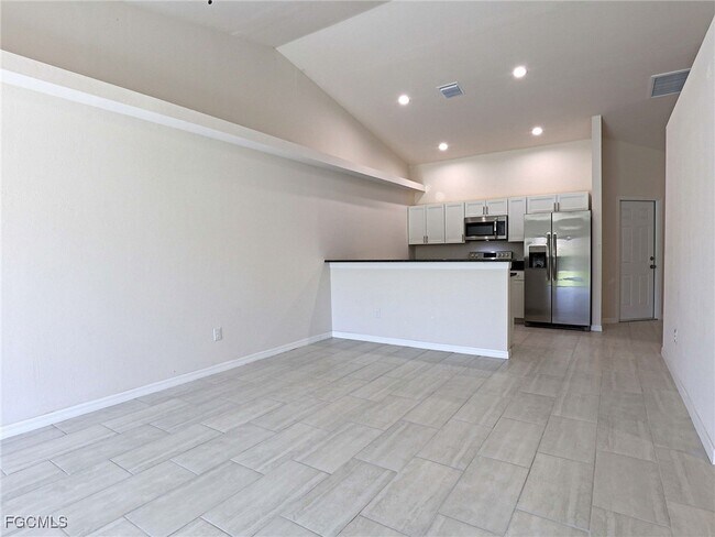 Foto del edificio - 826 Gleason Pkwy
