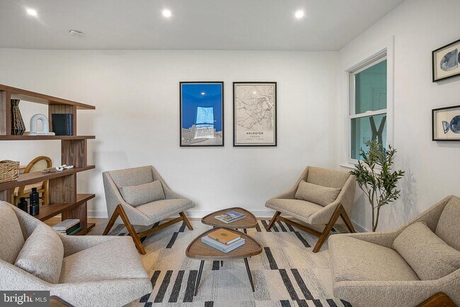 Foto del edificio - 2237 N Harrison St