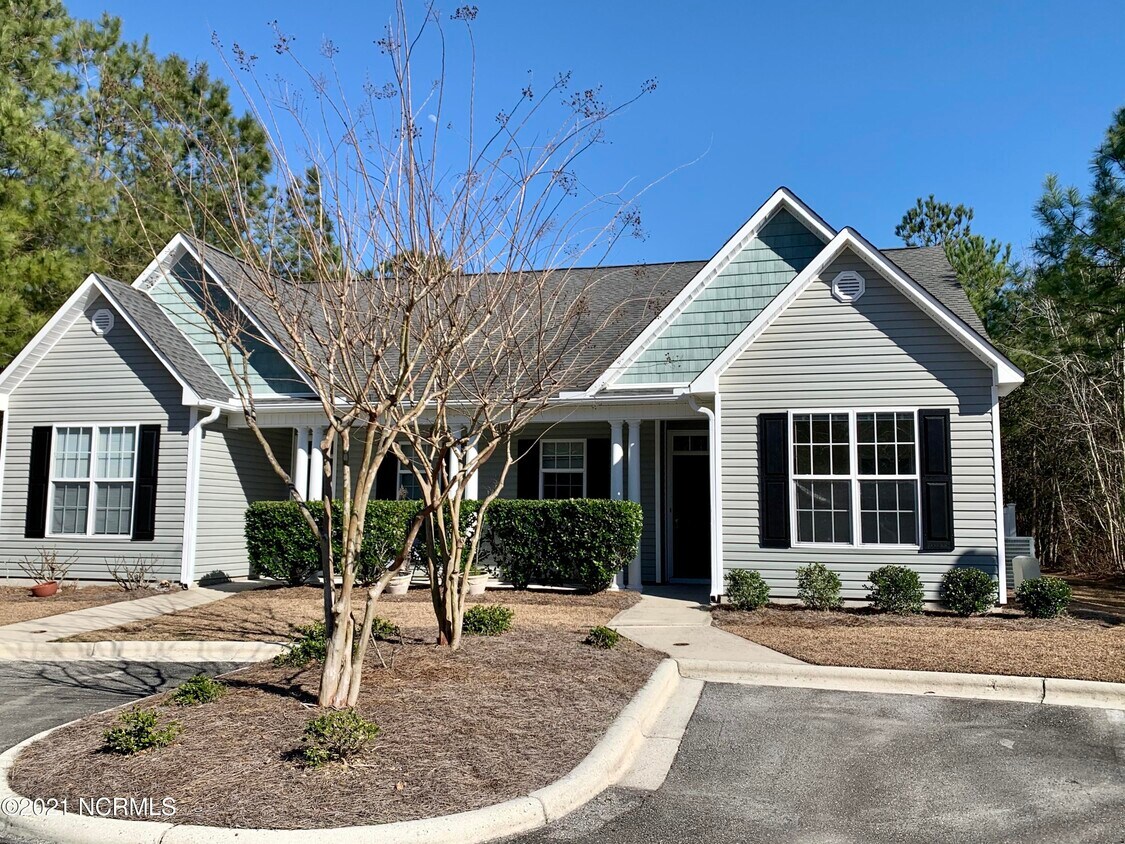 1044 Macklin St, Leland, NC 28451 Townhome Rentals in Leland NC