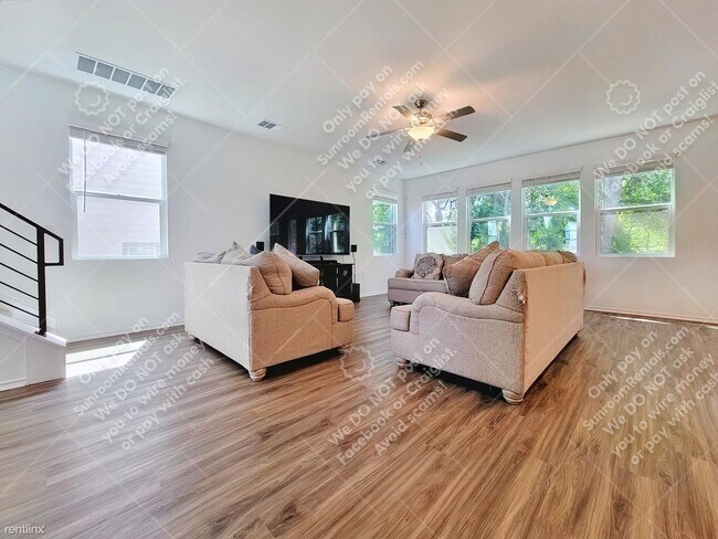 Building Photo - 4 br, 3 bath House - 1111 Winnie Dr