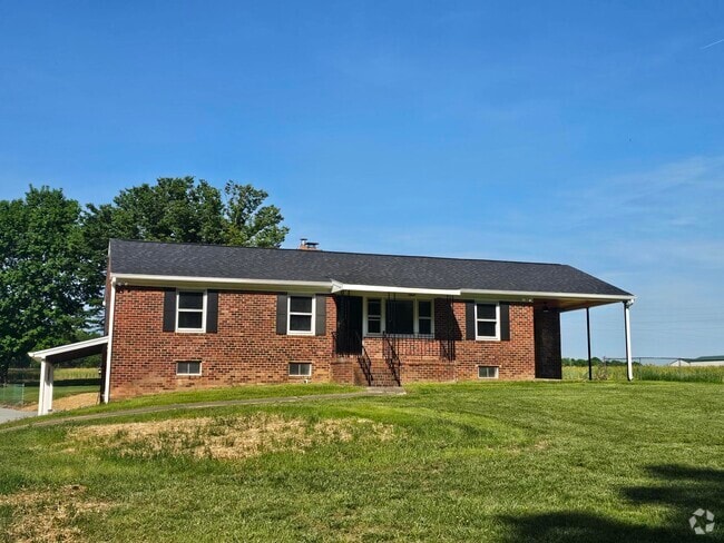Building Photo - 16090 Pouncey Tract Rd