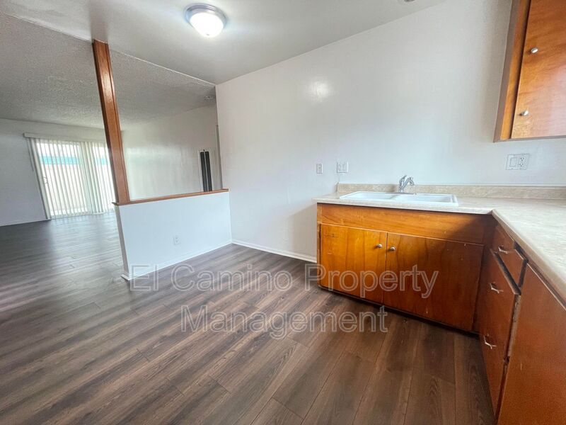 9510 Park St, Bellflower, CA 90706 Condo for Rent in Bellflower, CA