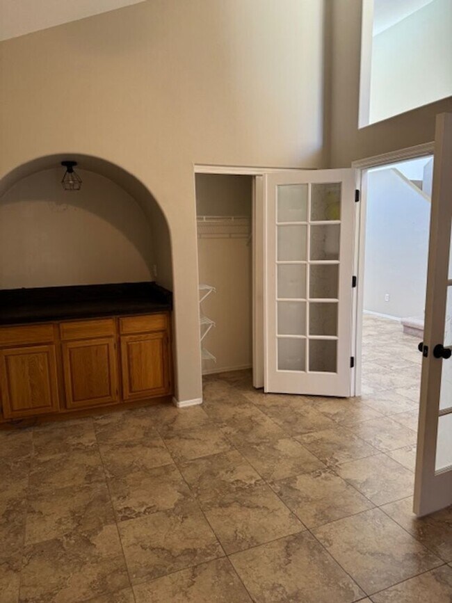 Building Photo - Oro Valley- 3 bedroom/ 3 bathroom single f...