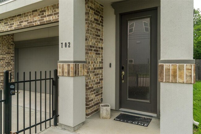 Foto del edificio - 702 Meadow St