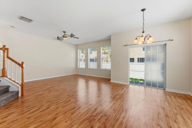 Foto del edificio - 595 52nd Ave N