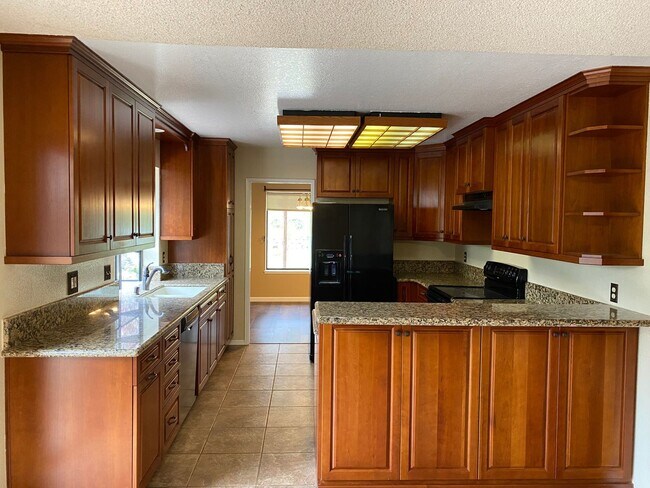 Building Photo - Benicia Southampton Single Family Home