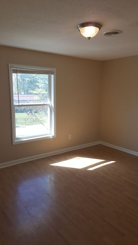 Foto del edificio - 2 bedroom/1 bath unit in West Knoxville!