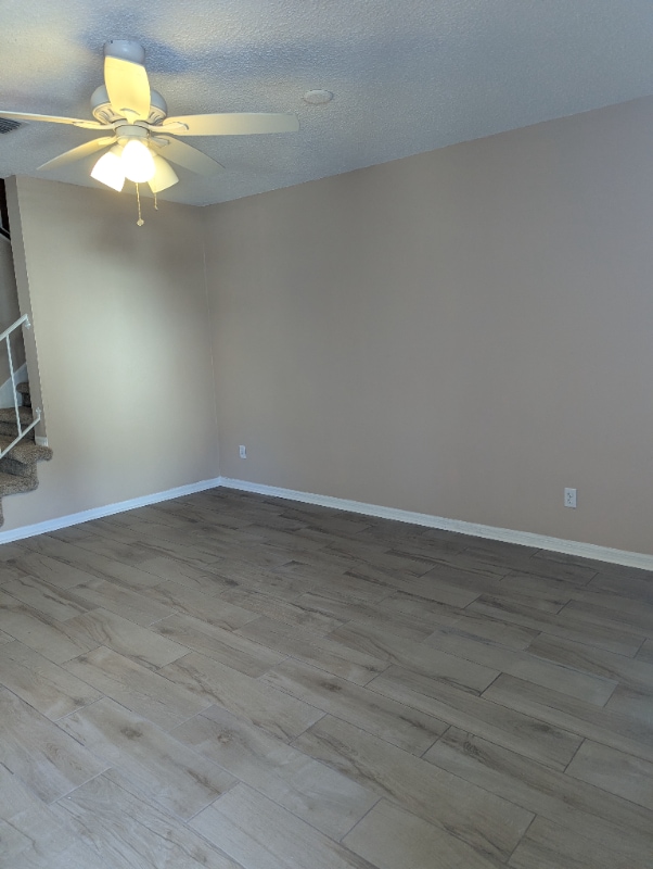 Foto del edificio - 11335 Stratton Park Dr