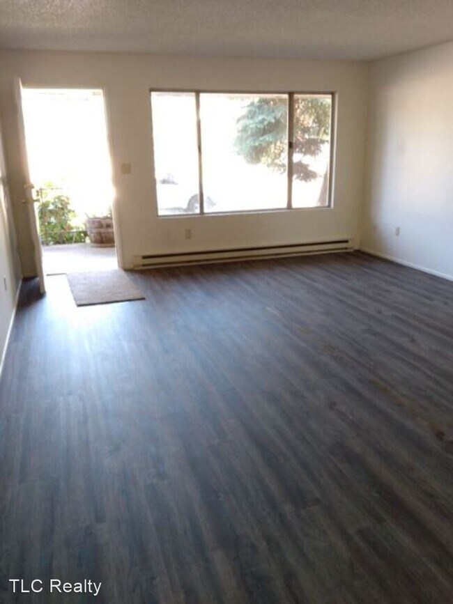 Building Photo - 2 br, 1 bath House - 455 Elder Street