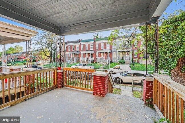 Building Photo - 409 Edgewood St