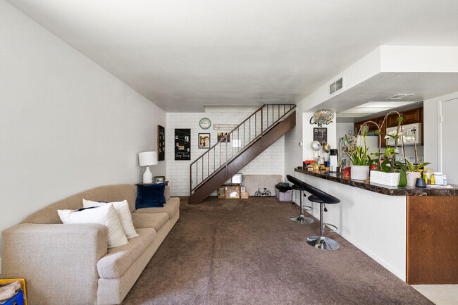 Foto del edificio - 72632 Raven Rd