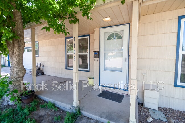 Building Photo - 1103 Platte Ave