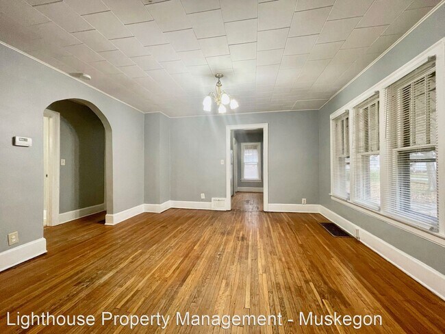 Foto del edificio - 2 br, 1 bath House - 515 Marquette Ave