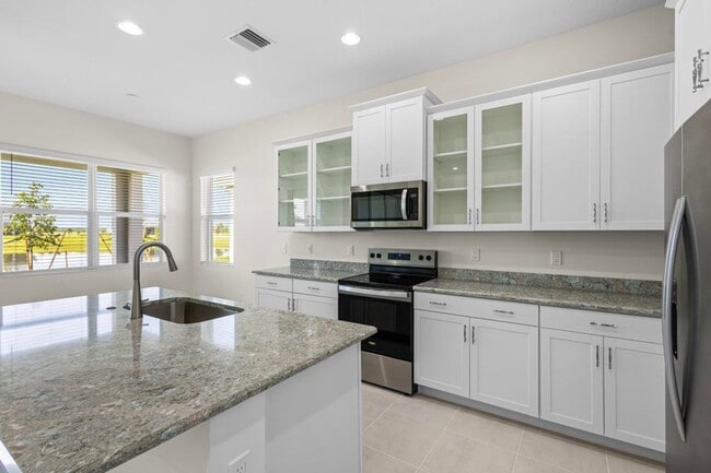 Foto del edificio - 14184 Lacebark Ln