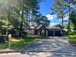 Building Photo - 324 Blue Heron Dr