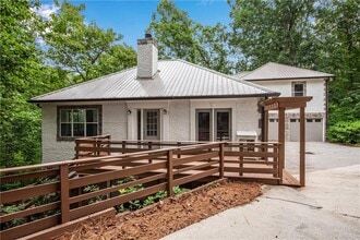 Building Photo - 3346 Cove Overlook Rd