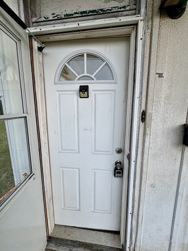 Foto del edificio - Charming 3 Bed 1 Bath Home! Recently Updated!