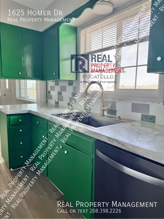 Building Photo - 1625 Homer Dr