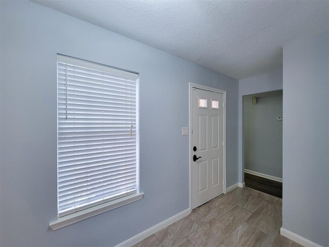 Building Photo - 11218 Crayford Ct