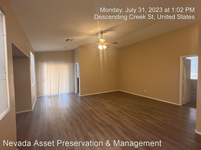 Foto del edificio - 3 br, 2 bath House - 9479 Descending Creek...
