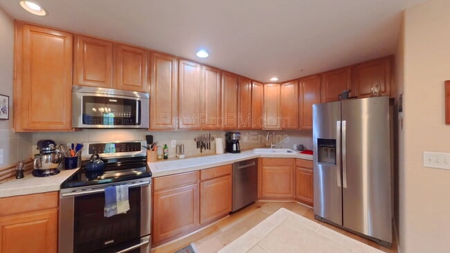 Building Photo - 5002 Northern Lights Dr